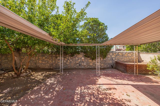 2009 Bobby Jones Drive A, El Paso, TX 79936