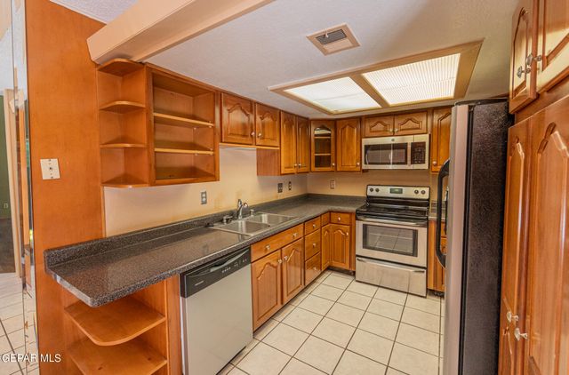 2009 Bobby Jones Drive A, El Paso, TX 79936