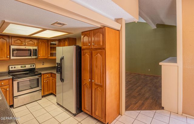 2009 Bobby Jones Drive A, El Paso, TX 79936