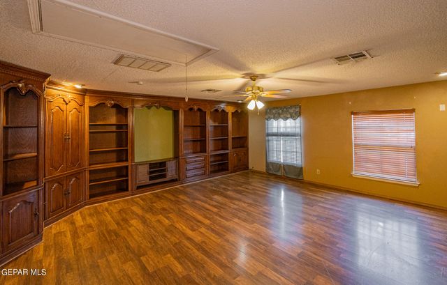 2009 Bobby Jones Drive A, El Paso, TX 79936