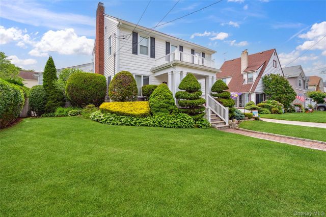 25 Davison Avenue, East Rockaway, NY 11518