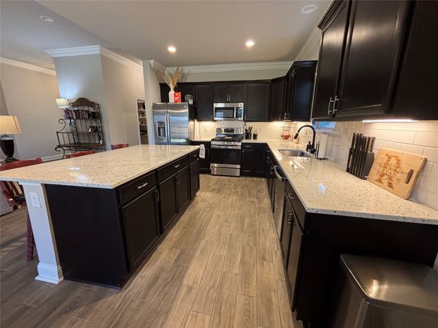 232 Saint Edmunds Way, Bossier City, LA 71111