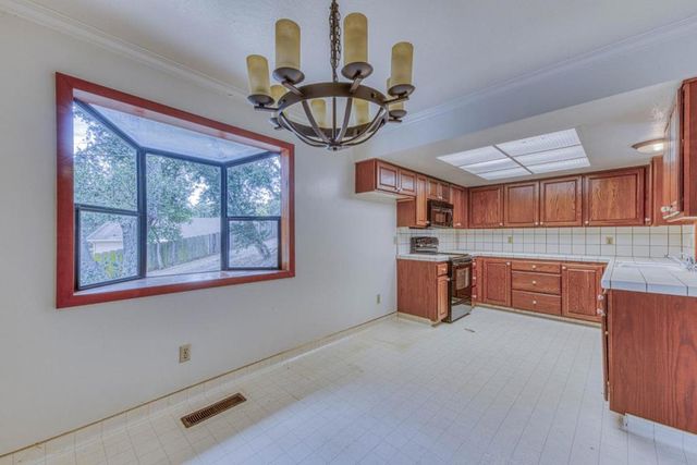 17742 Berta Canyon Road, Salinas, CA 93907