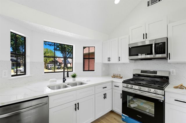 18511 Headland Drive, Cypress, TX 77433