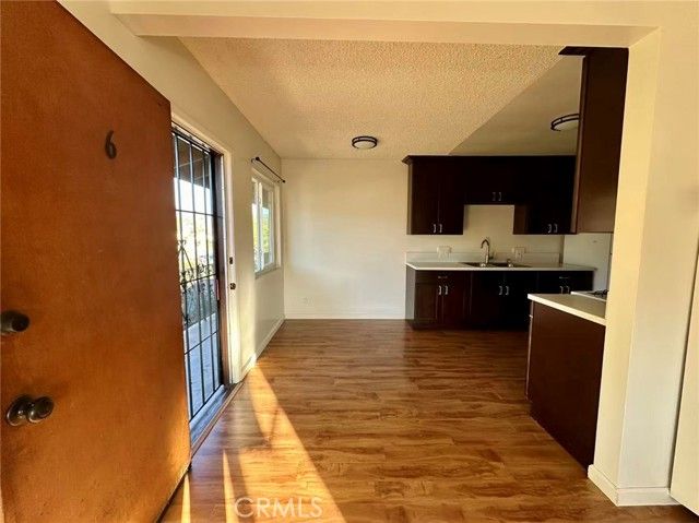 933 N Alameda Avenue 6, Azusa, CA 91702