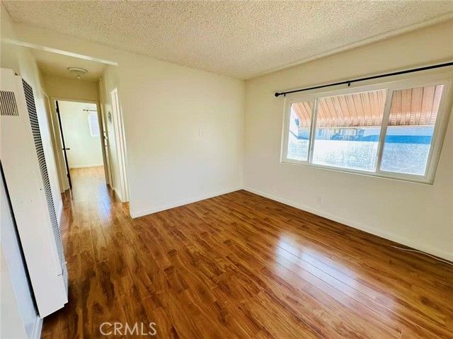 933 N Alameda Avenue 6, Azusa, CA 91702