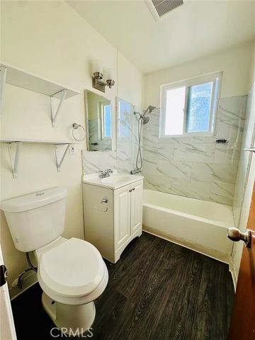 933 N Alameda Avenue 6, Azusa, CA 91702