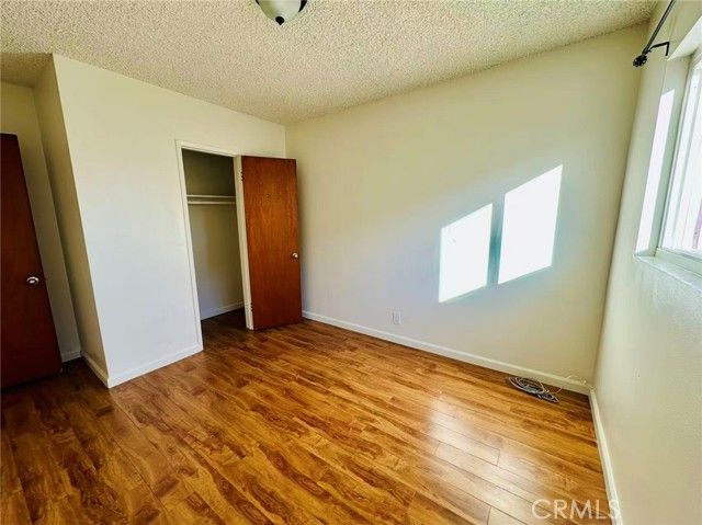 933 N Alameda Avenue 6, Azusa, CA 91702