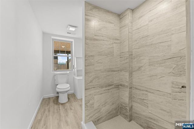 96 Prospect Terrace, East Rutherford, NJ 07073