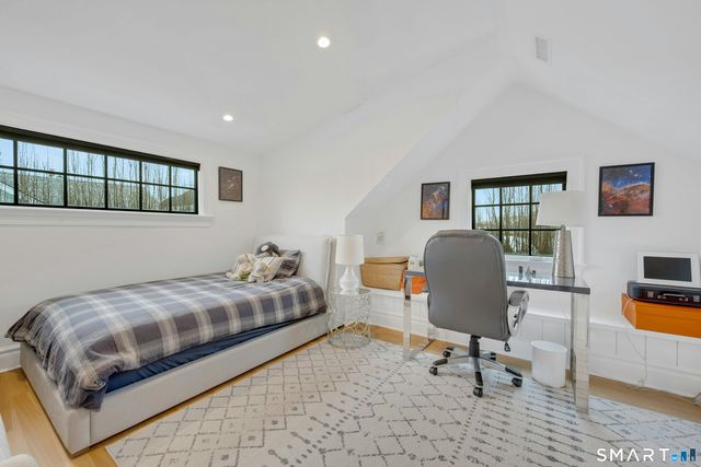 103 Connecticut Avenue, Greenwich, CT 06830