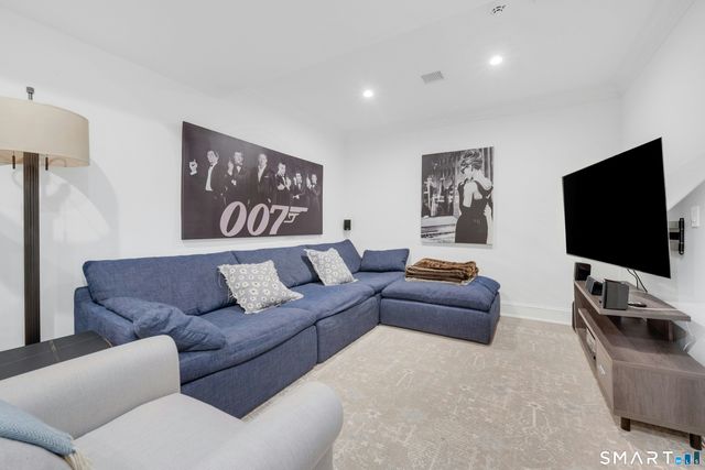 103 Connecticut Avenue, Greenwich, CT 06830