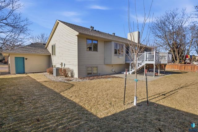 3518 S Matthew Dr Drive, Sioux Falls, SD 57103