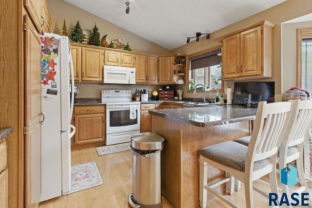 3518 S Matthew Dr Drive, Sioux Falls, SD 57103