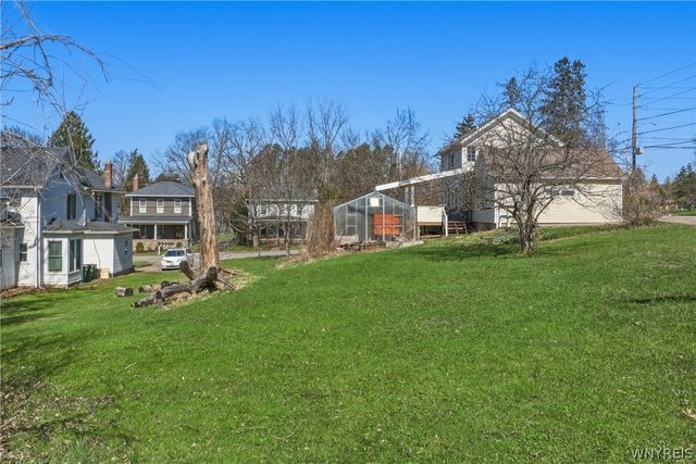 66 Canada Street, Holland, NY 14080