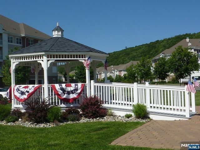 10314 Warrens Way, Wanaque, NJ 07465
