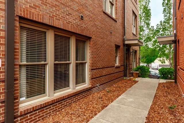 1221 4th Ave, N, Nashville, TN 37208