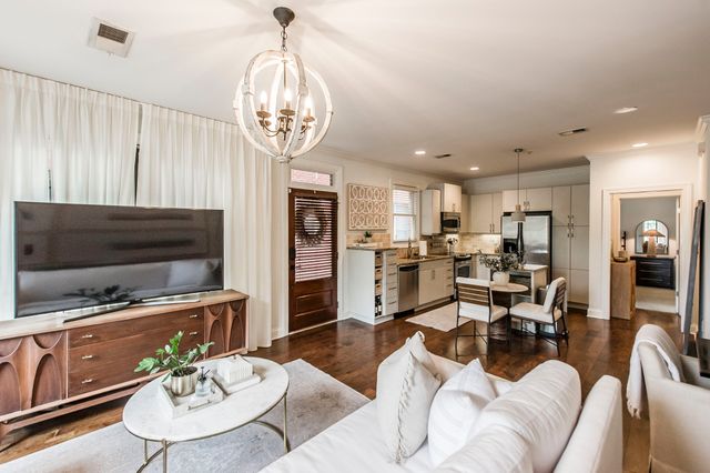 1221 4th Ave, N, Nashville, TN 37208