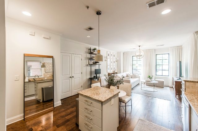 1221 4th Ave, N, Nashville, TN 37208