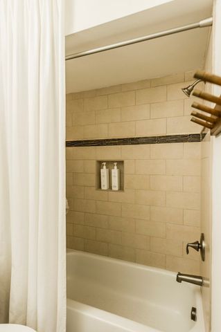 1221 4th Ave, N, Nashville, TN 37208