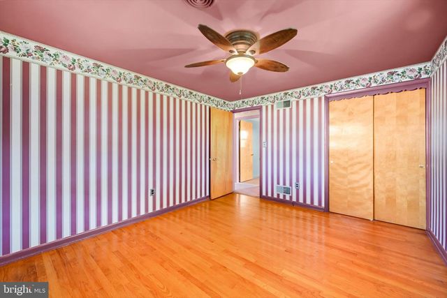 627 PINE HILL RD, Lititz, PA 17543