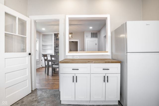 207 N Hamilton Avenue, Indianapolis, IN 46201