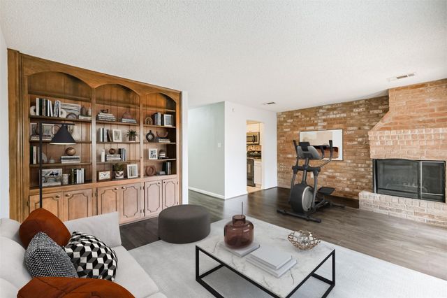 1149 Country Place Drive, Houston, TX 77079