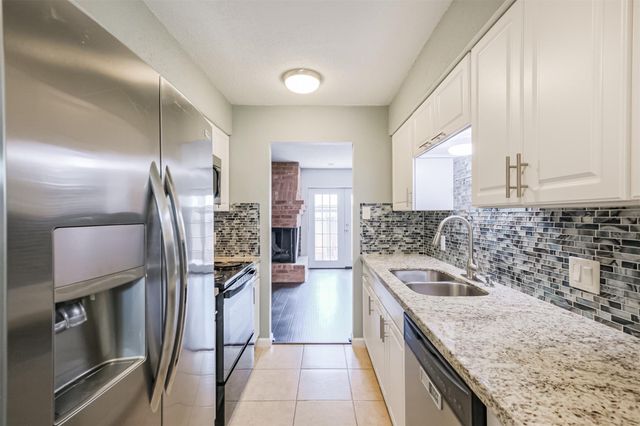 1149 Country Place Drive, Houston, TX 77079
