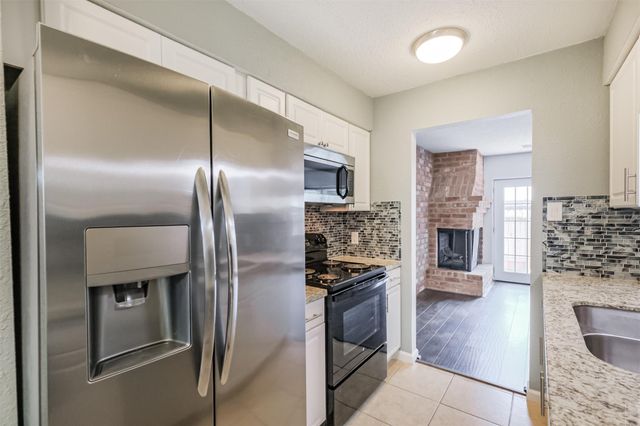 1149 Country Place Drive, Houston, TX 77079