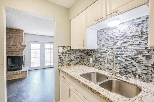 1149 Country Place Drive, Houston, TX 77079