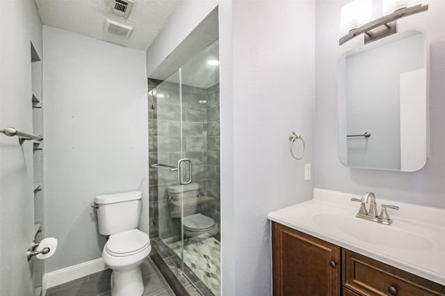 1149 Country Place Drive, Houston, TX 77079