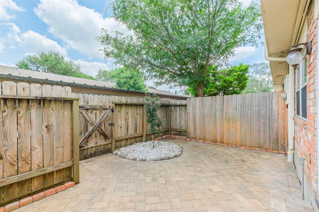 1149 Country Place Drive, Houston, TX 77079