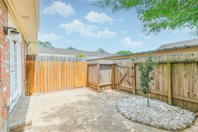 1149 Country Place Drive, Houston, TX 77079