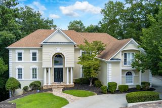 8320 Sentinae Chase Drive, Roswell, GA 30076