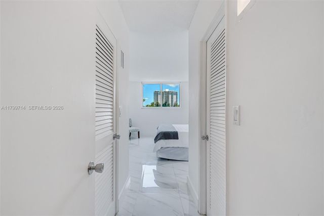19370 Collins Avenue 324, Sunny Isles Beach, FL 33160