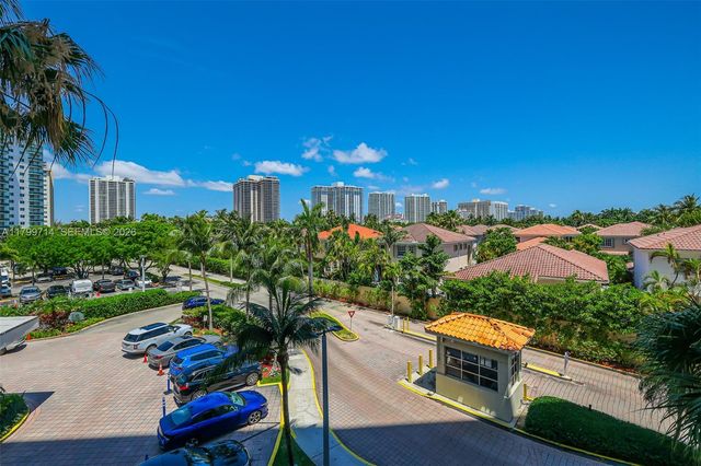 19370 Collins Avenue 324, Sunny Isles Beach, FL 33160