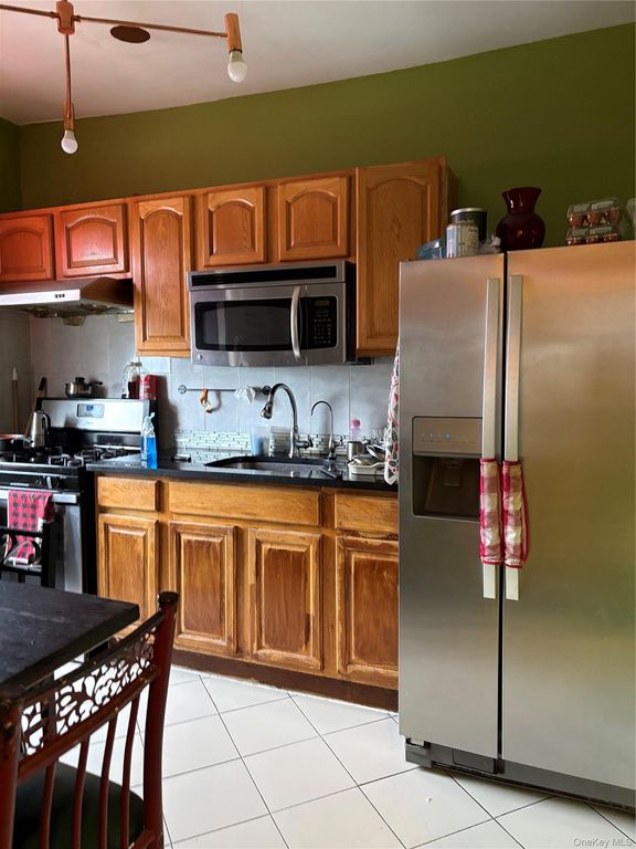 10002 37th Avenue, Corona, NY 11368 — photo 5