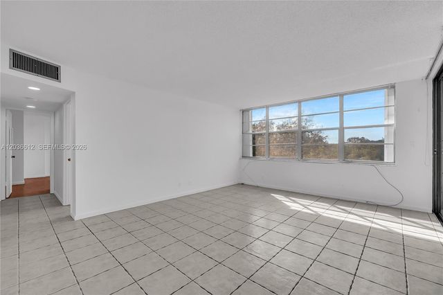 2781 Taft Street 303, Hollywood, FL 33020