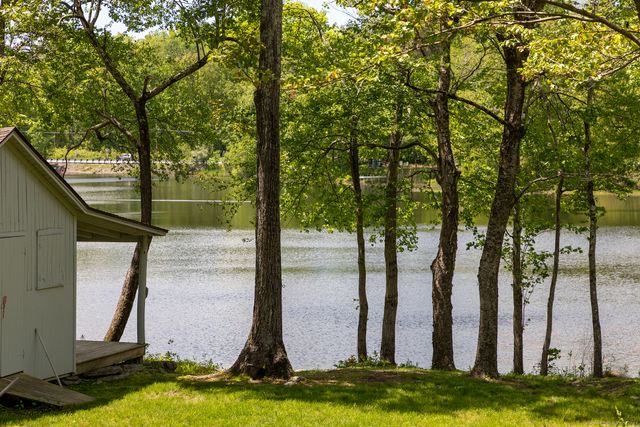 56 Mount Tom Passway, Morris, CT 06763