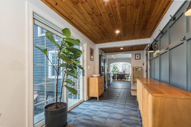 114 Fairview Avenue, Portsmouth, NH 03801