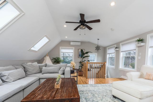 114 Fairview Avenue, Portsmouth, NH 03801