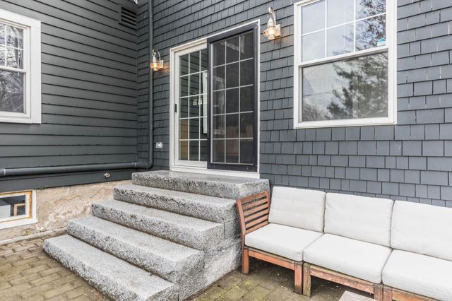 114 Fairview Avenue, Portsmouth, NH 03801