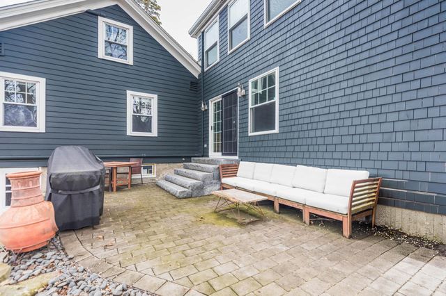 114 Fairview Avenue, Portsmouth, NH 03801