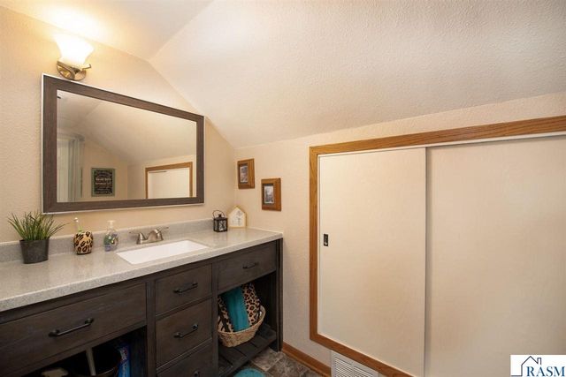 318 W Livermore Street, St. Peter, MN 56082