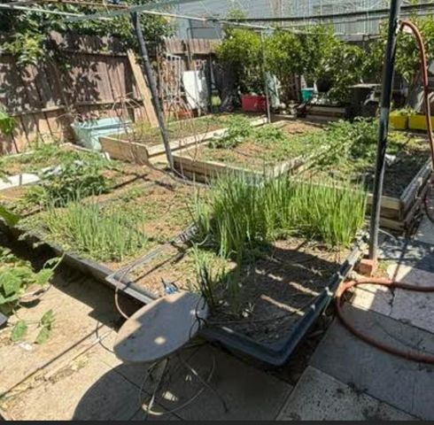 1716 Eldridge Ave, Sacramento, CA 95815