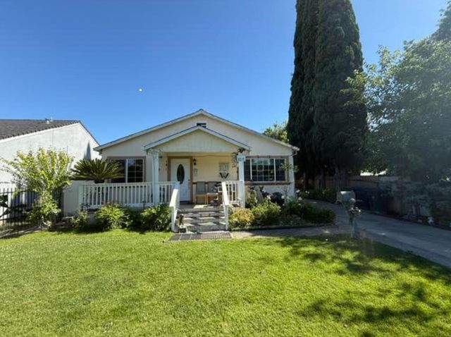 1716 Eldridge Ave, Sacramento, CA 95815