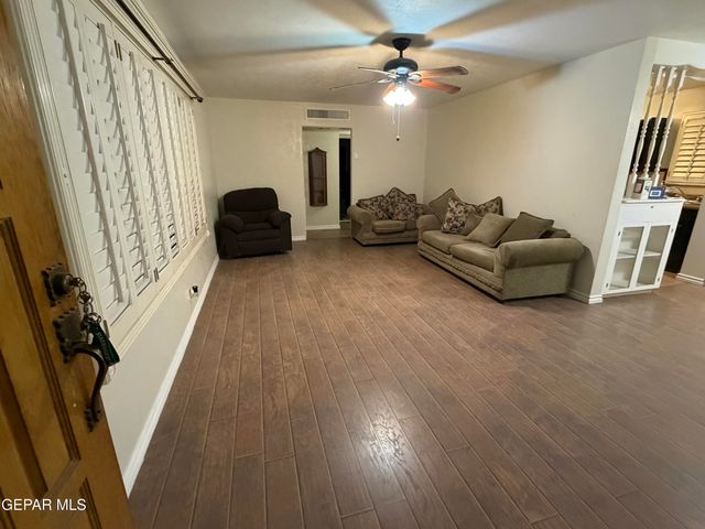 8208 Dempsey Avenue, El Paso, TX 79925