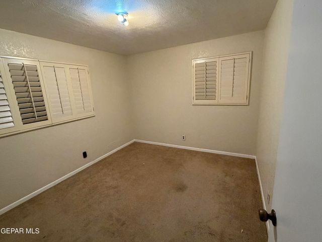 8208 Dempsey Avenue, El Paso, TX 79925