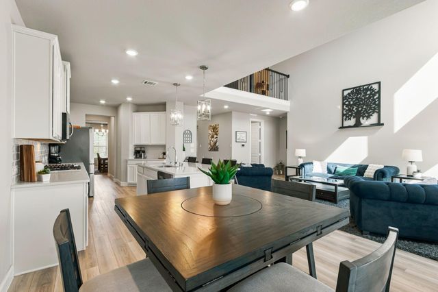 7050 Lauren Oak Drive, Conroe, TX 77304