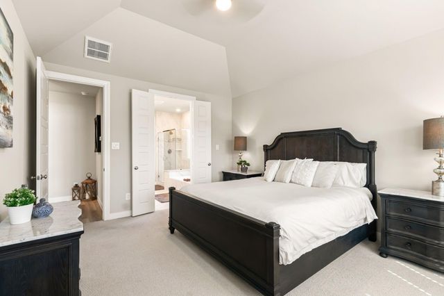 7050 Lauren Oak Drive, Conroe, TX 77304