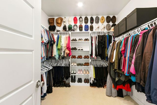 7050 Lauren Oak Drive, Conroe, TX 77304
